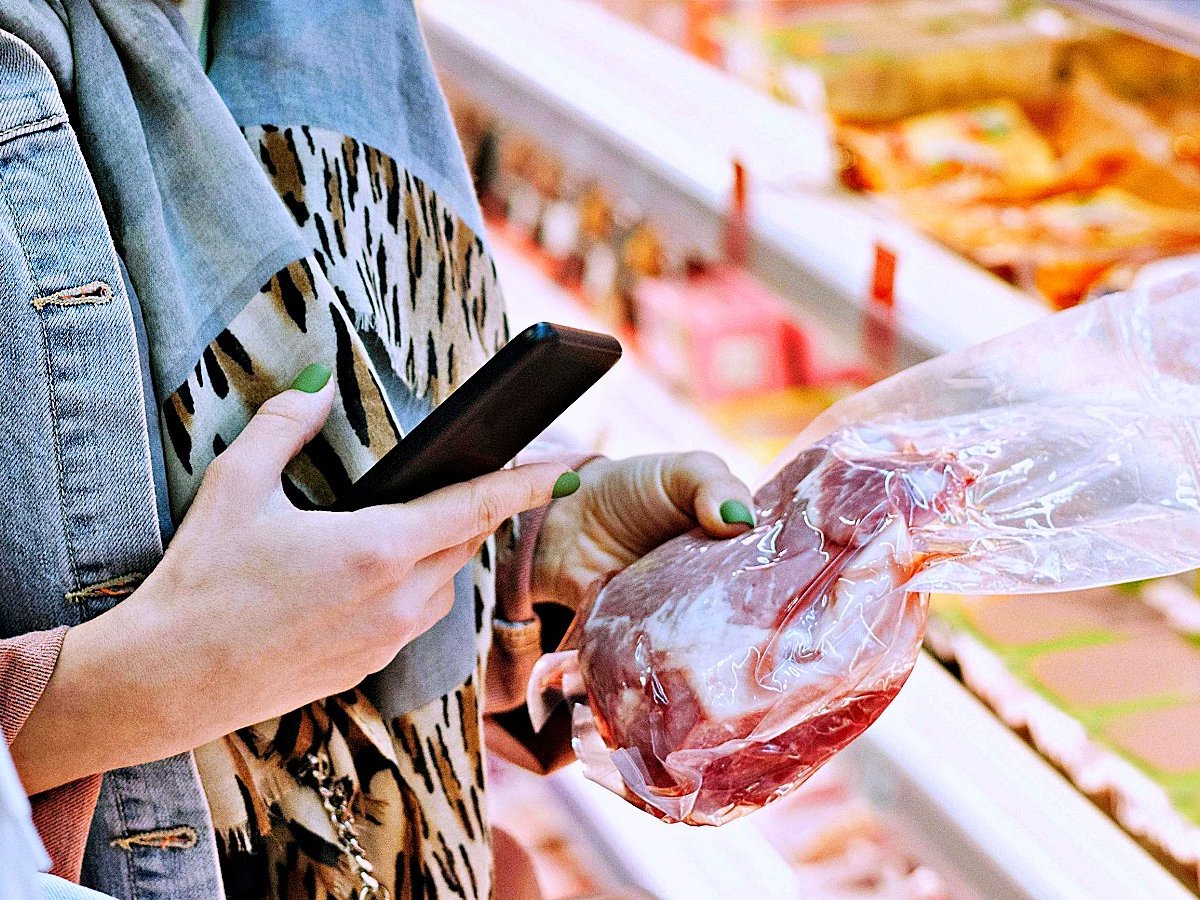 Consumidor quer informações sobre origem da carne em embalagem; higiene e preço ainda é o que mais pesa na compra